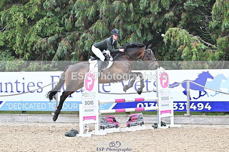 250830A-130814-06153 - Cls 22 95cm Amateur Quali