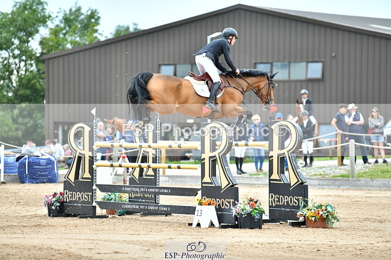 230720A-150312-03681 - Cls 9, 2 Star Big 1.40m Start to break