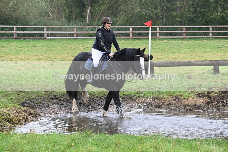 WJ6_9518 - Time at Photographer 14:46 to 14:57