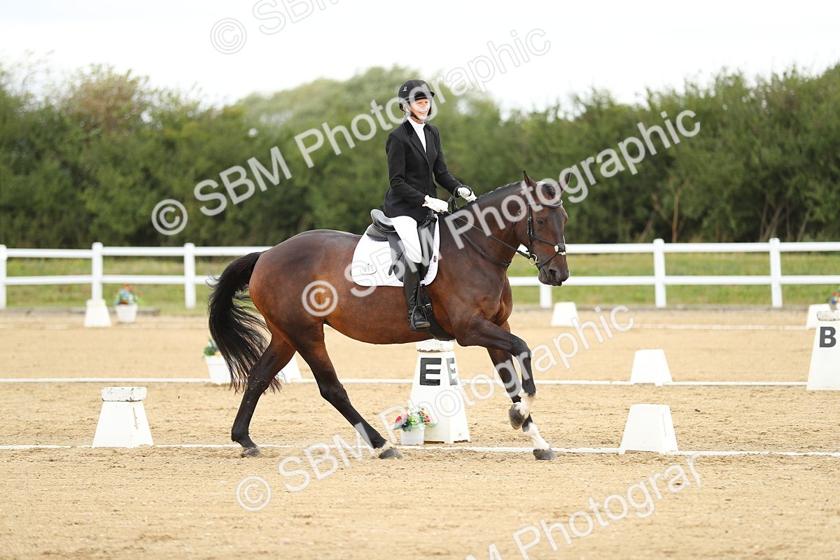 SBM_015065 - Class 13 - Novice 23 - 8,30-9.33