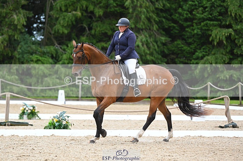 230813-171732-08619 - Cls 14 Medium Silver 16.45 to End