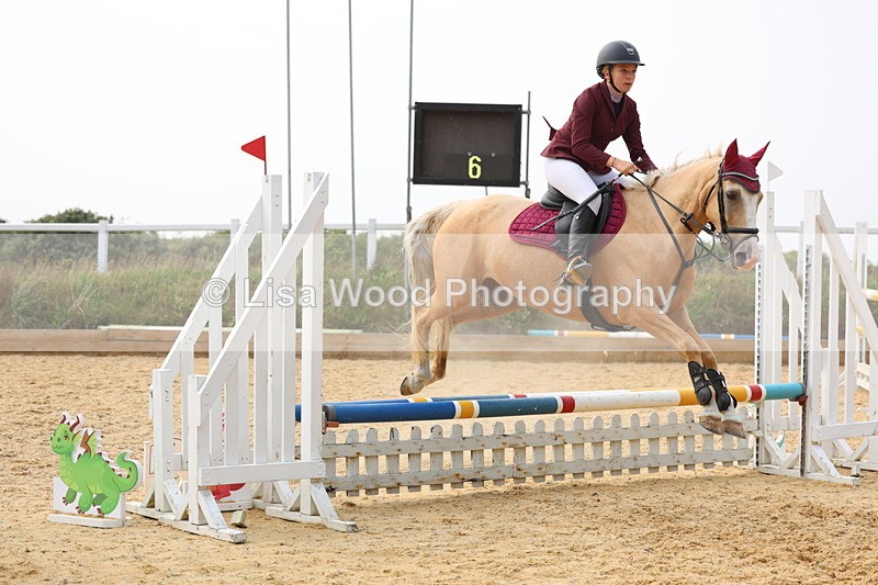 3E7A2755 - Class 10: Junior 60cm