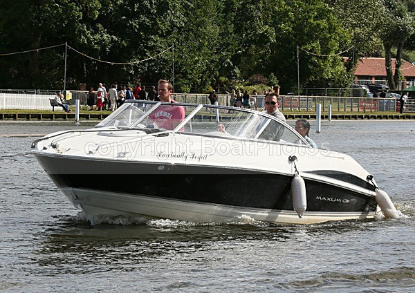 120701 PRACTICALLY PERFECT WT7A4212 - HENLEY ROYAL REGATTA - Sunday 1st July 2012