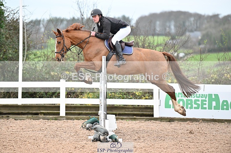 241206-123614-00763 - Cls 5 Newcomers and 1.10m Open