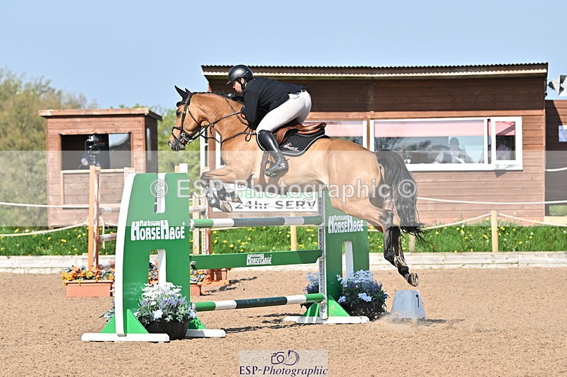 240509A-093225-00589 - Cls 8 Foxhunter