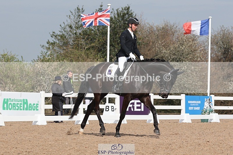 250404-112426-04960 - 093+097-Jennifer.Charleston+Gijs.Van.Vooren