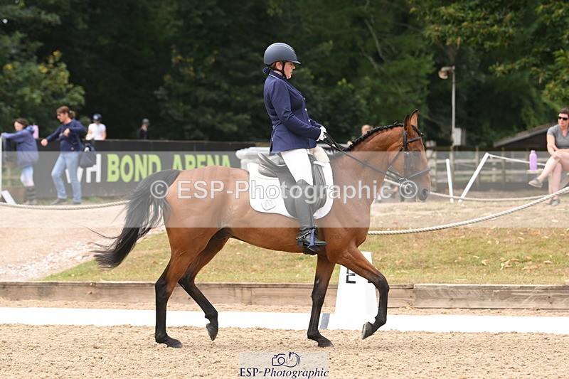 250719A-121036-04654 - 017-Samantha.Meech-Breezeblock