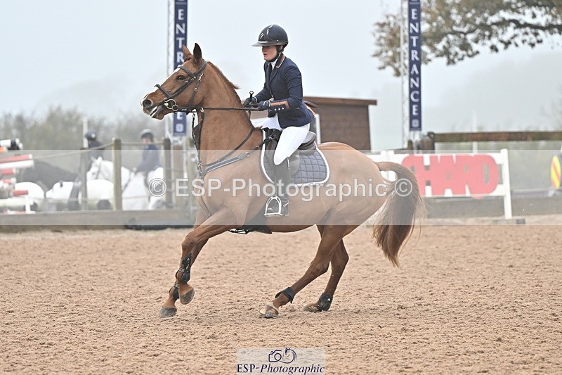 241103A-111235-06934 - SUN Cls 18 British Novice and 90cm Open