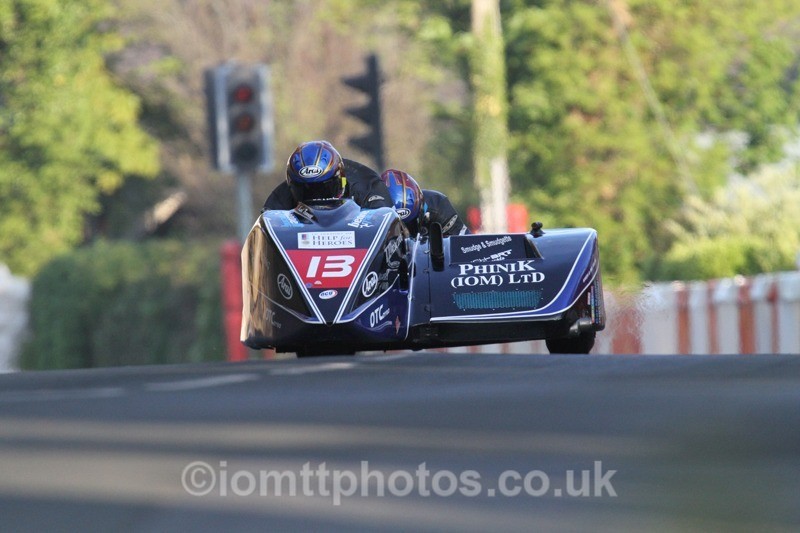 IMG_5459 - Thursday Practice - TT 2013 Side Car