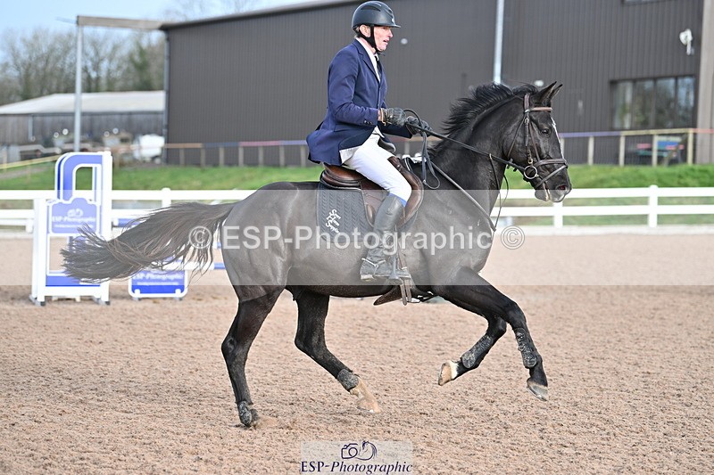 231208A-113152-00504 - Cls 4 Snr 1.05m Open