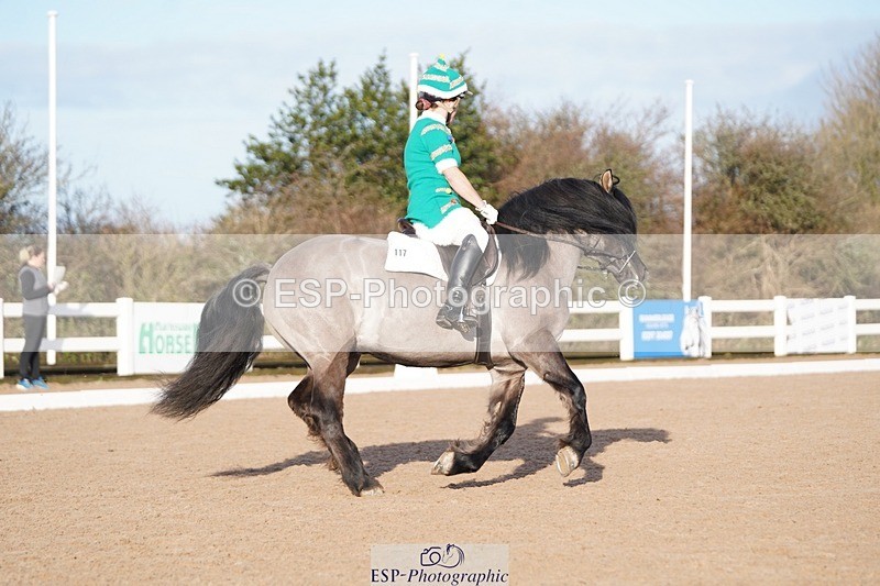 241214-113014-00317 - 117-Janine.Paterson-Pottertonpark.Mulreesh