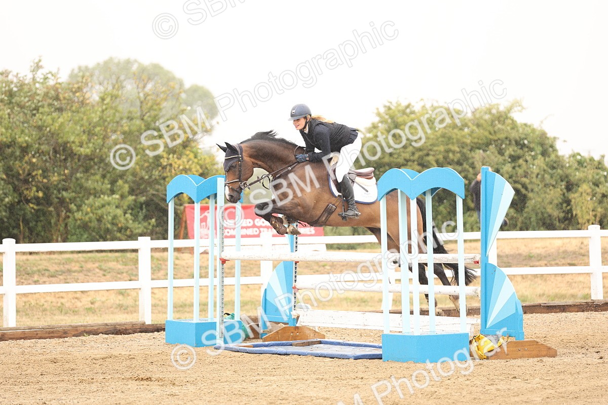 SBM_024159 - Class 6 - Senior Newcomers 1.10m