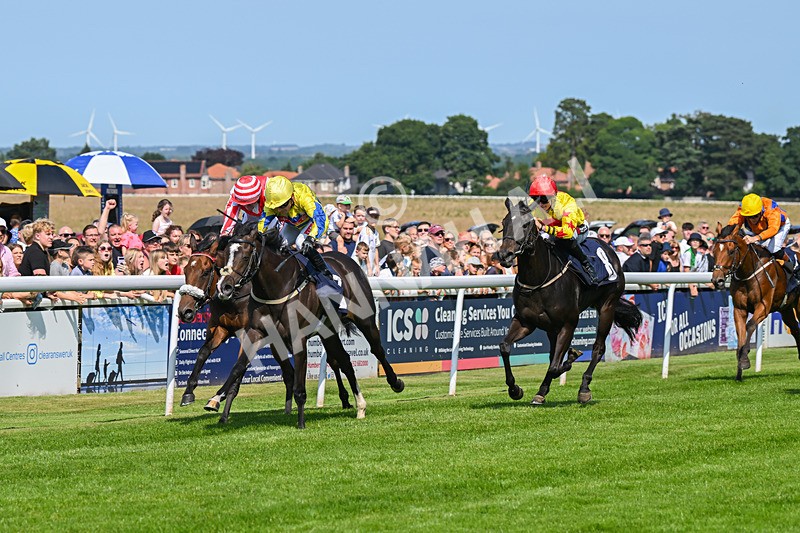 300724-Race 3-Forager-9354 - Race 3