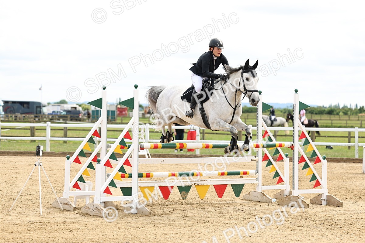 SBM_006098 - Class 19 - Senior Newcomers - 1.10m