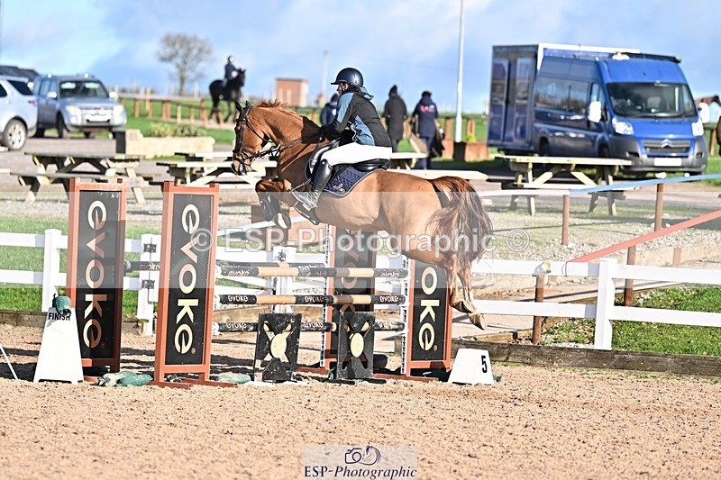 251119-131735-00445 - Cls 4 Newcomers and 1.10m Open