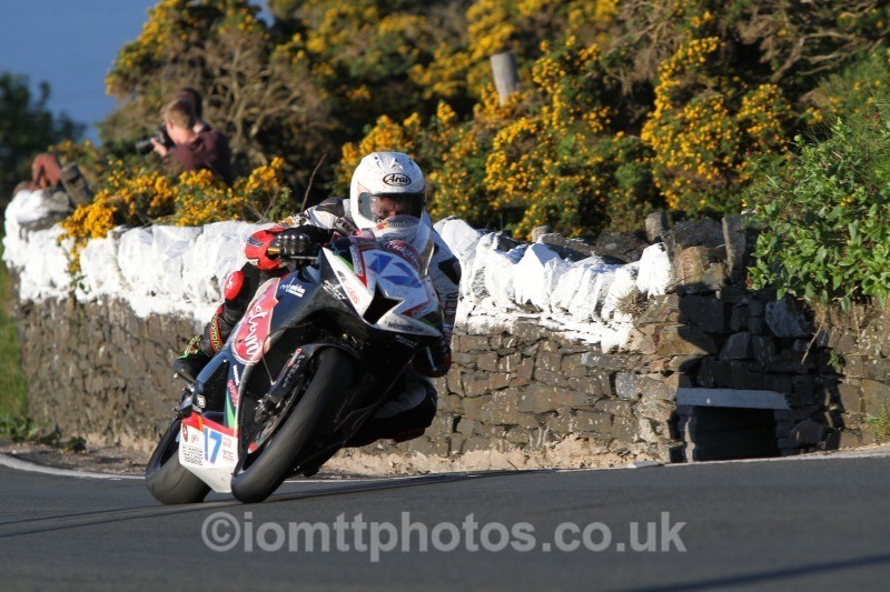 Dan Kneen Kawasaki / Cookstown B.E.Racing - Monday Practice Solos