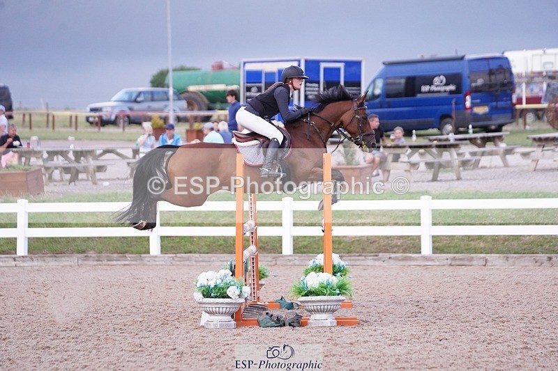 250628-202920-08602 - Cls 26 Pony Foxhunter & 1.10m Open