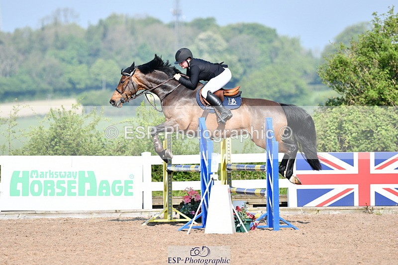 240512A-091427-17115 - Cls 39 British Novice and 90cm Open