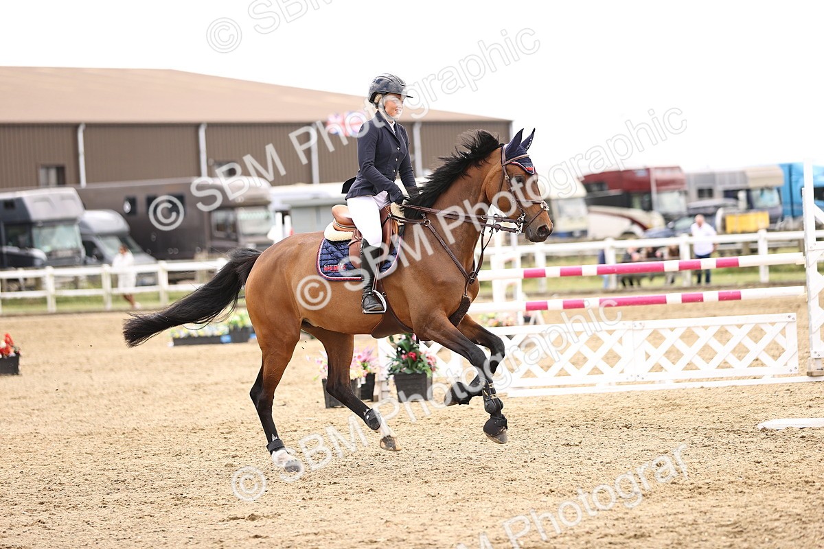 SBM_003674 - Class 22 - Senior Foxhunter 1.20m