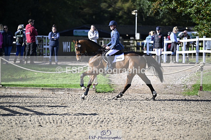 241026-113252-12451 - 013-Cameron.Beer-GREENLANES.LE.BAMBALOU