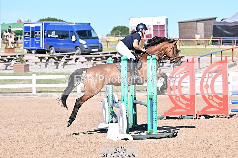 250708A-173057-00244 - 80cm Classes