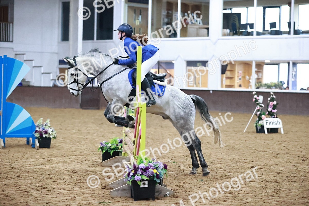 SBM_001739 - Class 9 - Pony Intro 75cm