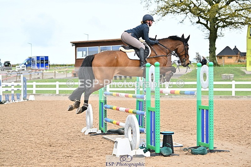 240501A-144013-01111 - Cls 8 Snr Foxhunter and 1.20m Open