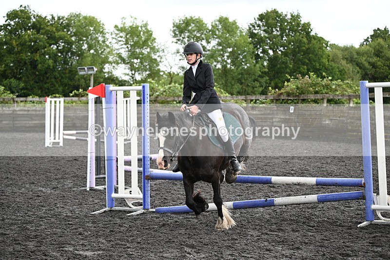 WJ6_0071 - Class 13 Novice 60cm