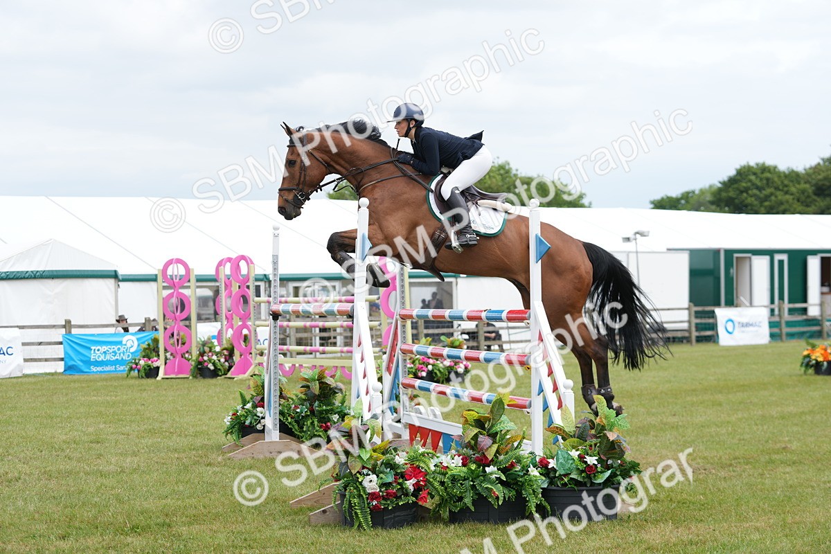 SBM_06555 - Class 202 - National 1.40m Open