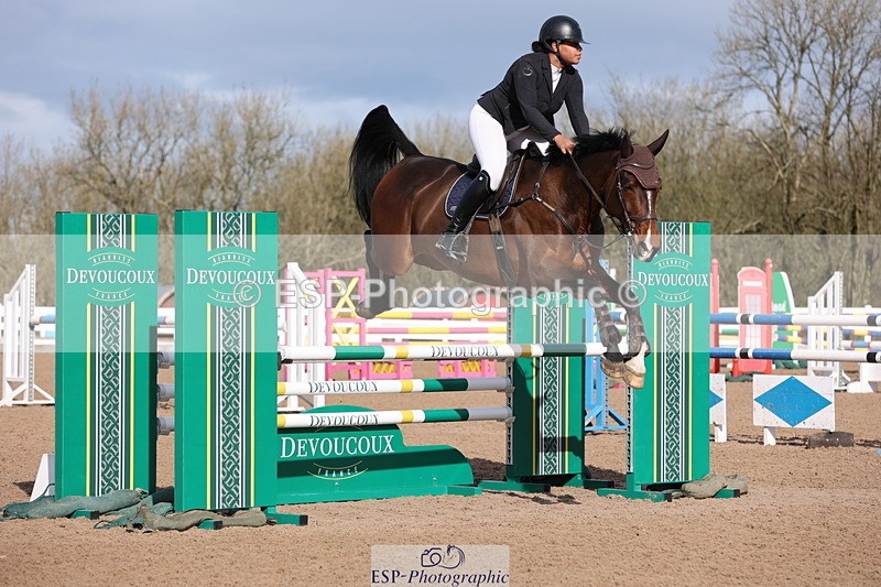 240223A-113912-00914 - Cls 4 Snr 1.05m Open