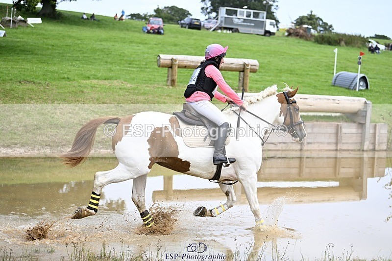 240803-144102-08265 - 162-Susan-Joy_Keeping-WARPAINT