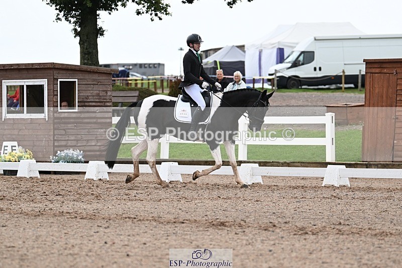 250907-120126-07339 - 020-Leo.De-ValentinoBarfields.Cosmopolitan