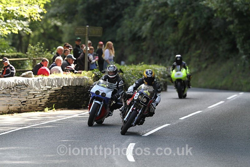 FOM_1028 - Classic TT Lap of honour