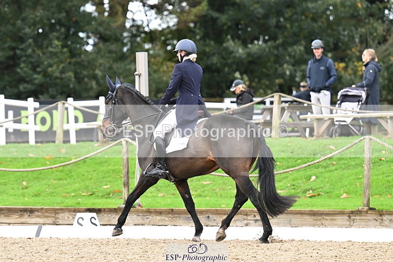 251023A-100445-01408 - B-126-Catherine.Van.Randwyck