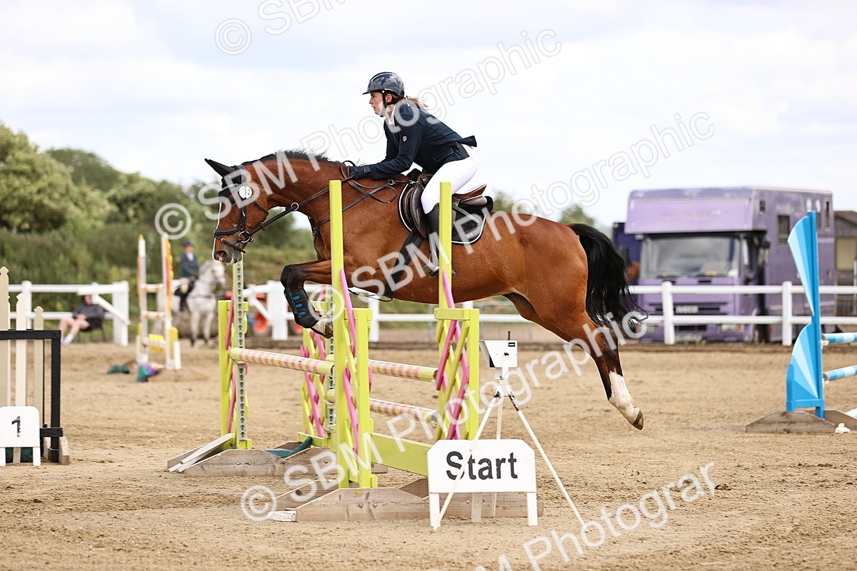 SBM_008090 - Class 3 - 90cm showjumping