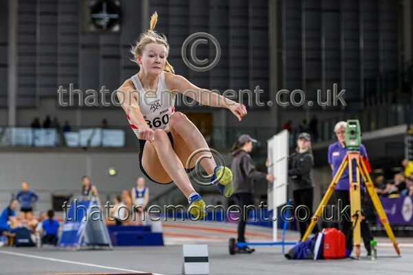 AgeInd25SUN-912362 - Field Female