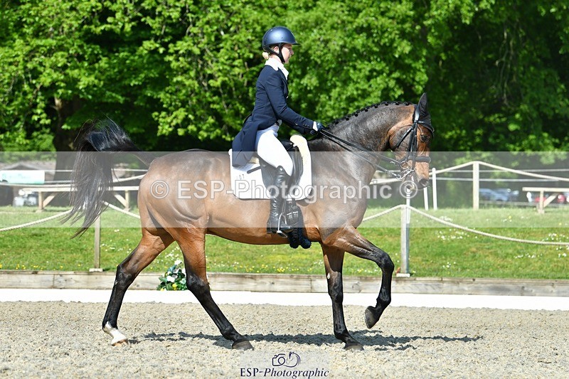 230525-094121-03793 - 407-KING_OF_THE_SWINGERS-Louise_Bradley-DR