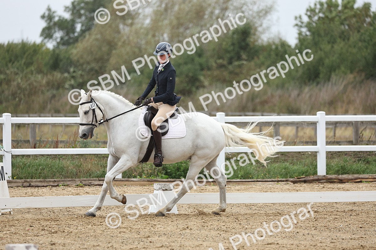 SBM_004309 - Class 8 - Novice 3 Champs