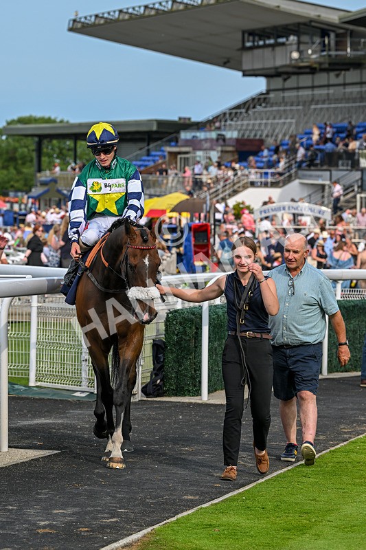 300724-Race 6-Bell Shot-0454 - Race 6