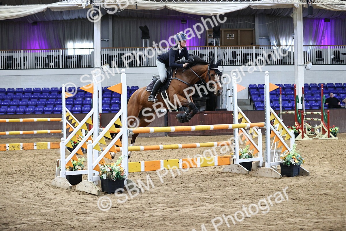 SBM_001611 - Class 4 - Senior Newcomers - 1.10m Open