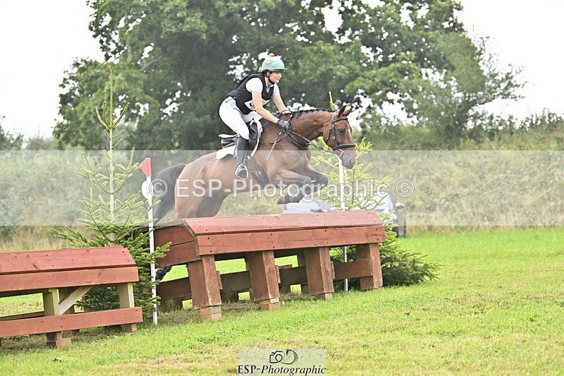 240901A-123544-08504 - 370-Sophie.Damment-SPRING.RISING