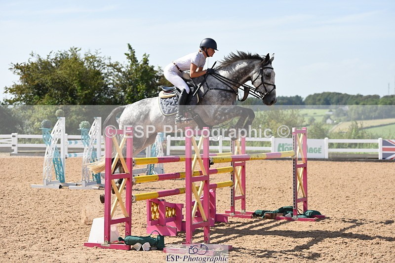 230906A-135820-00536 - Foxhunter & 1.20m Open