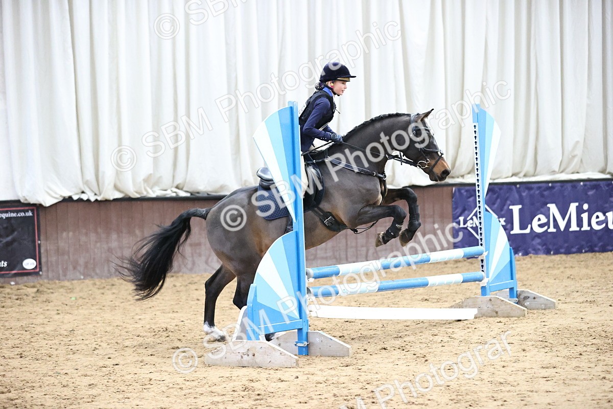 SBM_001581 - Class 5 - Henlow Veterinary Hospital 70cm