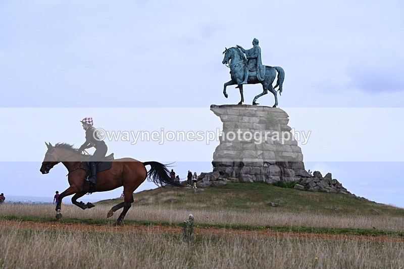 DSC_8212 - Time at Statue 13:52 to 14:33