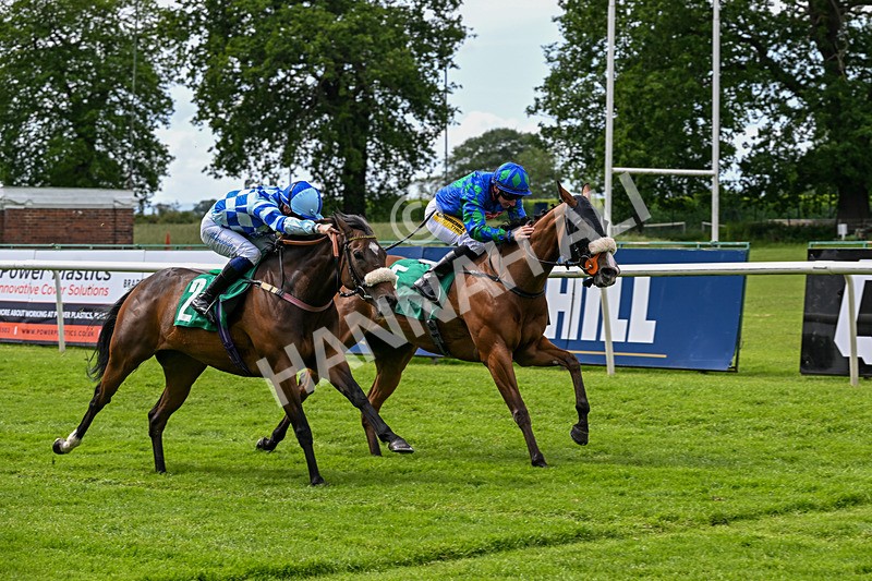 050626-Race 4-Annie Edson Taylor-3278 - Race 4 15.30pm Moody Construction Handicap