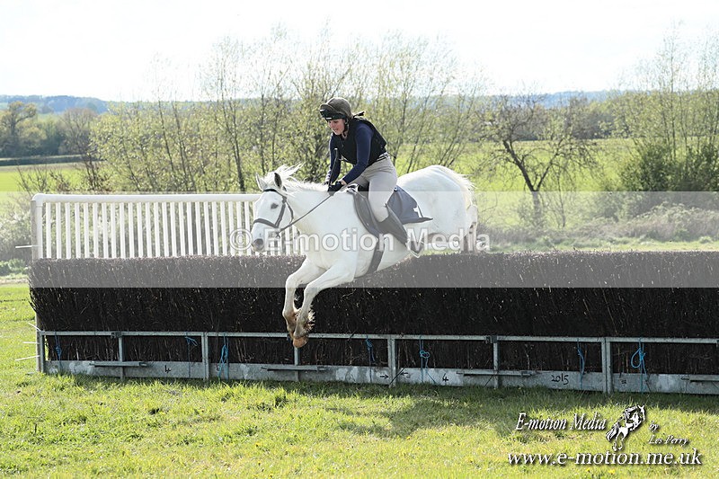 PtP 210425  1390 - Paxford Races Easter Monday 21/04/25