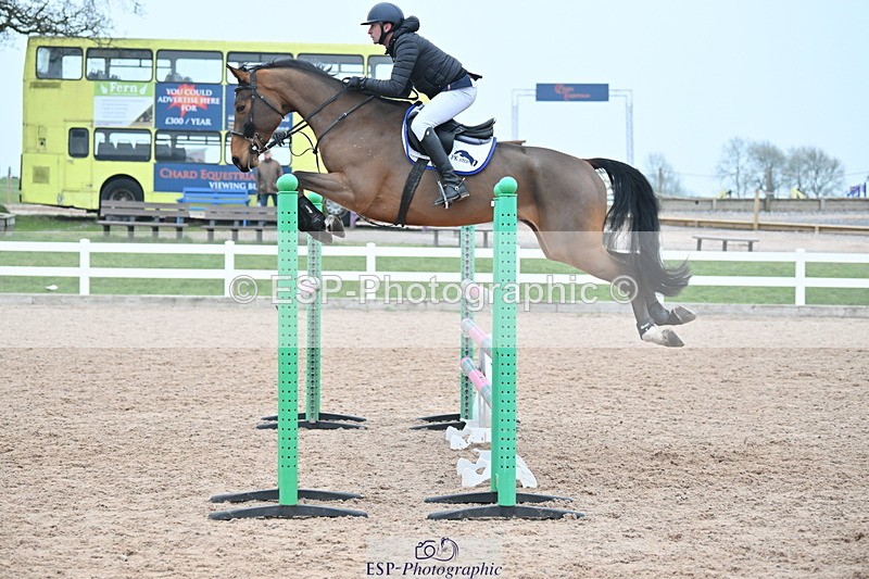 240113A-143246-02380 - Cls 13 Foxhunter and 1.20m Open