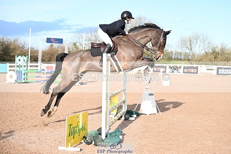 260128-104303-00144 - Clear Round & Brit Nov 90cm