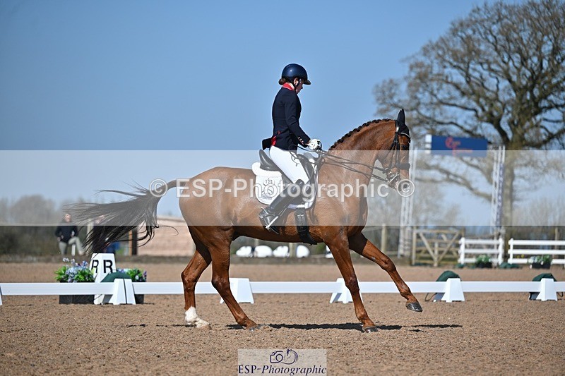 250405-104931-10041 - 120-Isabella.Caldwell-Don.Geniro