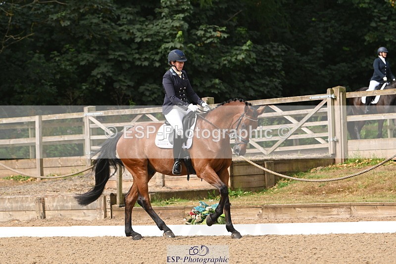 250719A-095143-03125 - 101-Sophie.Douglas-Paquino.V'ant.Goovahof